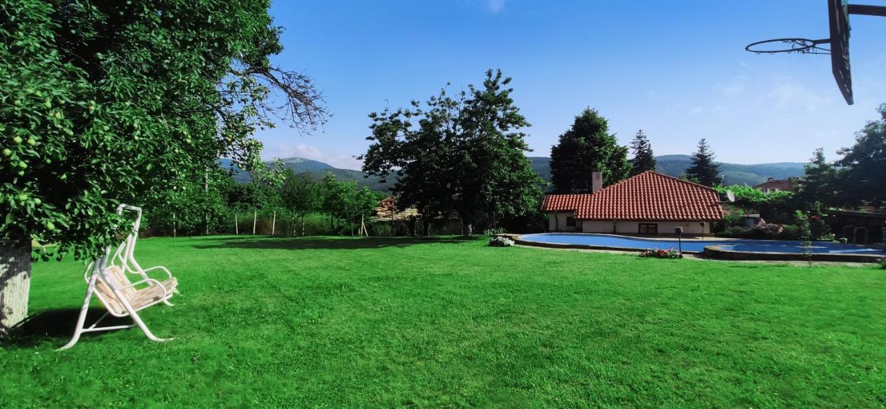 Хаджикольовата Къща Villa Medven Exterior foto