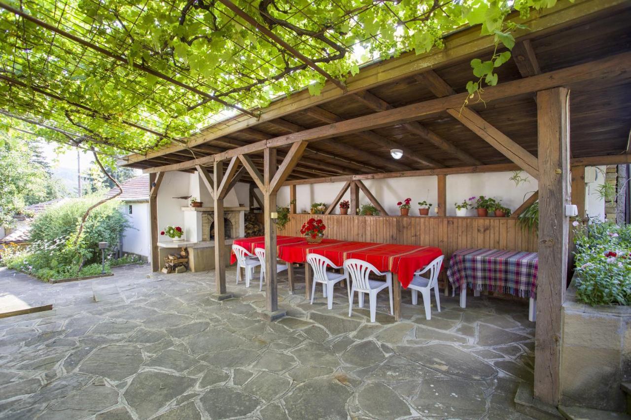 Хаджикольовата Къща Villa Medven Exterior foto